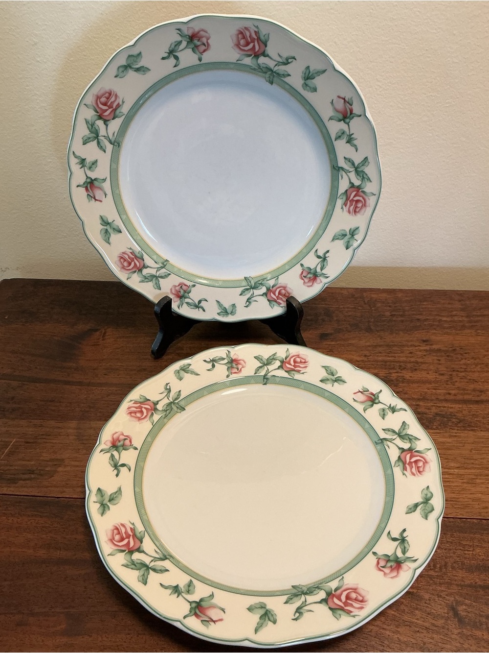 Wedgwood English Cottage Collection Rose Dinner Plates Set of 2